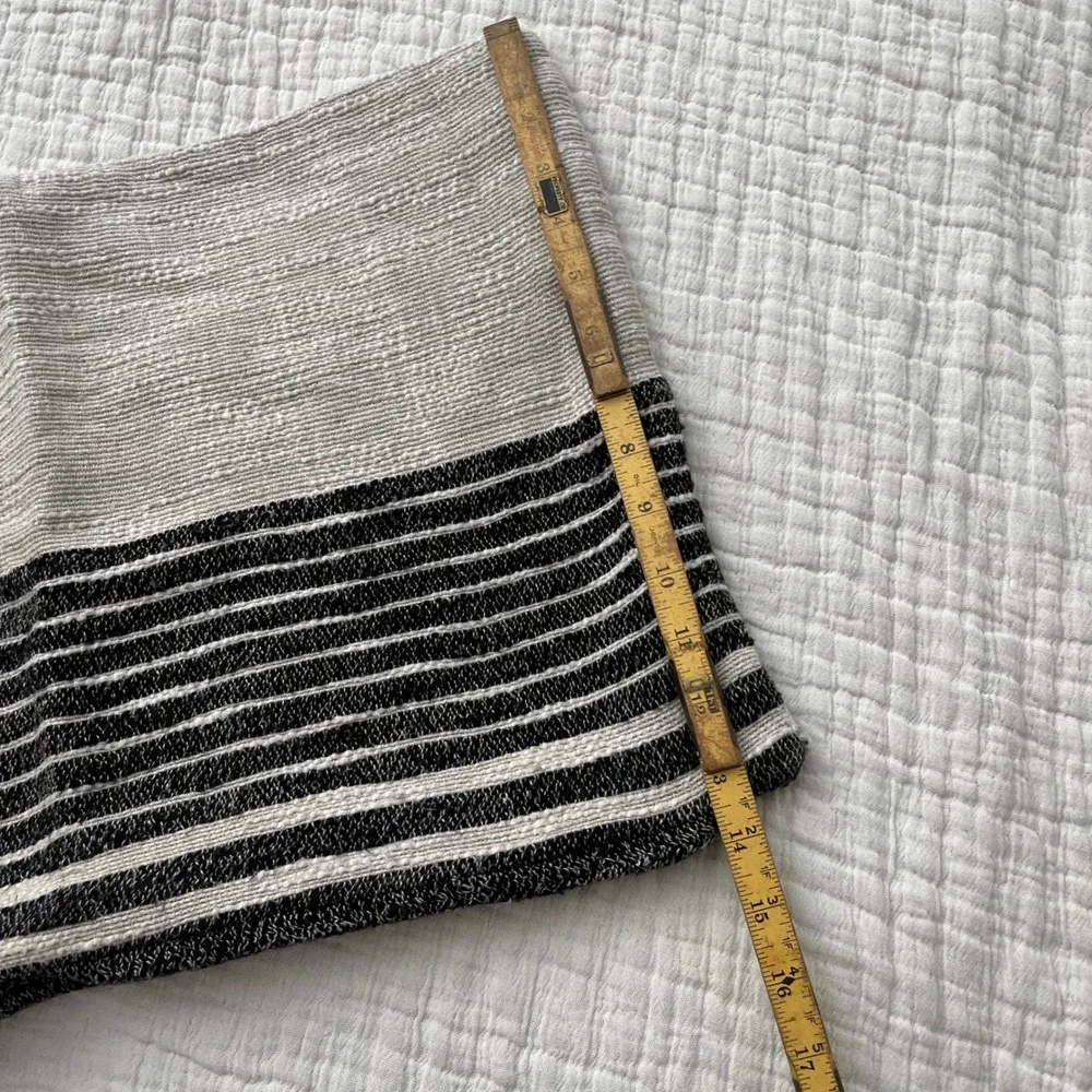 Crate & Barrel Stilyagi Slubby Plaid Pillow Cover 22x15 Ink Black Cream